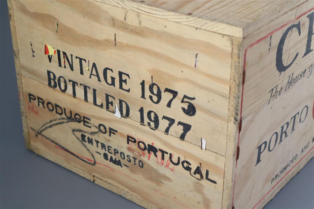 A case of Croft 1975 vintage Port, bottled 1977, original opened wooden crate (12 bottles)